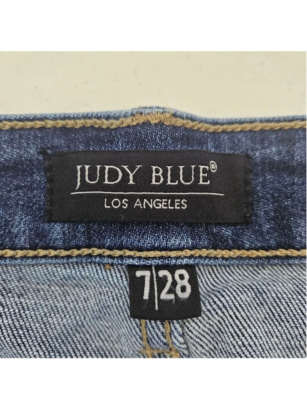 Judy Blue Boyfriend Fit Blue Jeans Size 7/28 stretchy - Picture 5 of 12